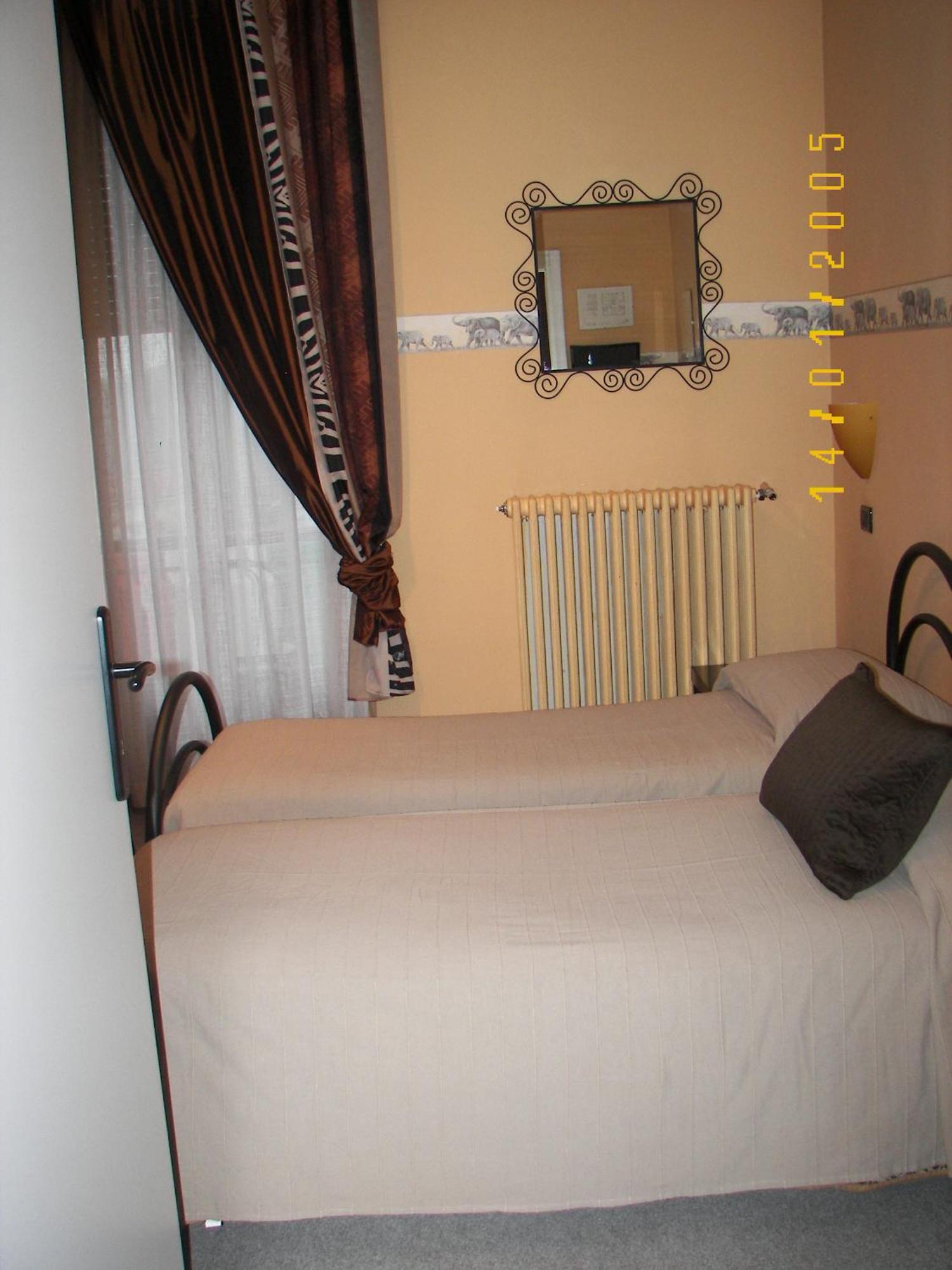 Albergo Sangrila Lanzo Torinese Eksteriør billede