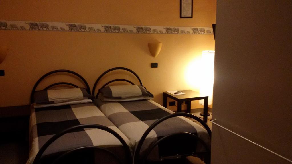 Albergo Sangrila Lanzo Torinese Eksteriør billede