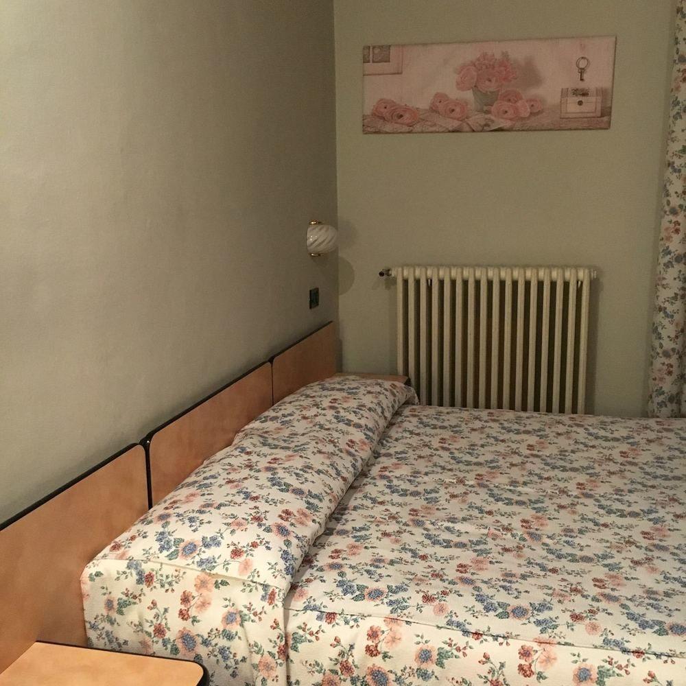 Albergo Sangrila Lanzo Torinese Eksteriør billede